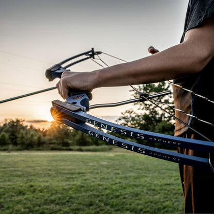 Genesis Archery Original Right Hand Compound Bow Kit w/Arrows & Quiver (3 Pack) - 323584