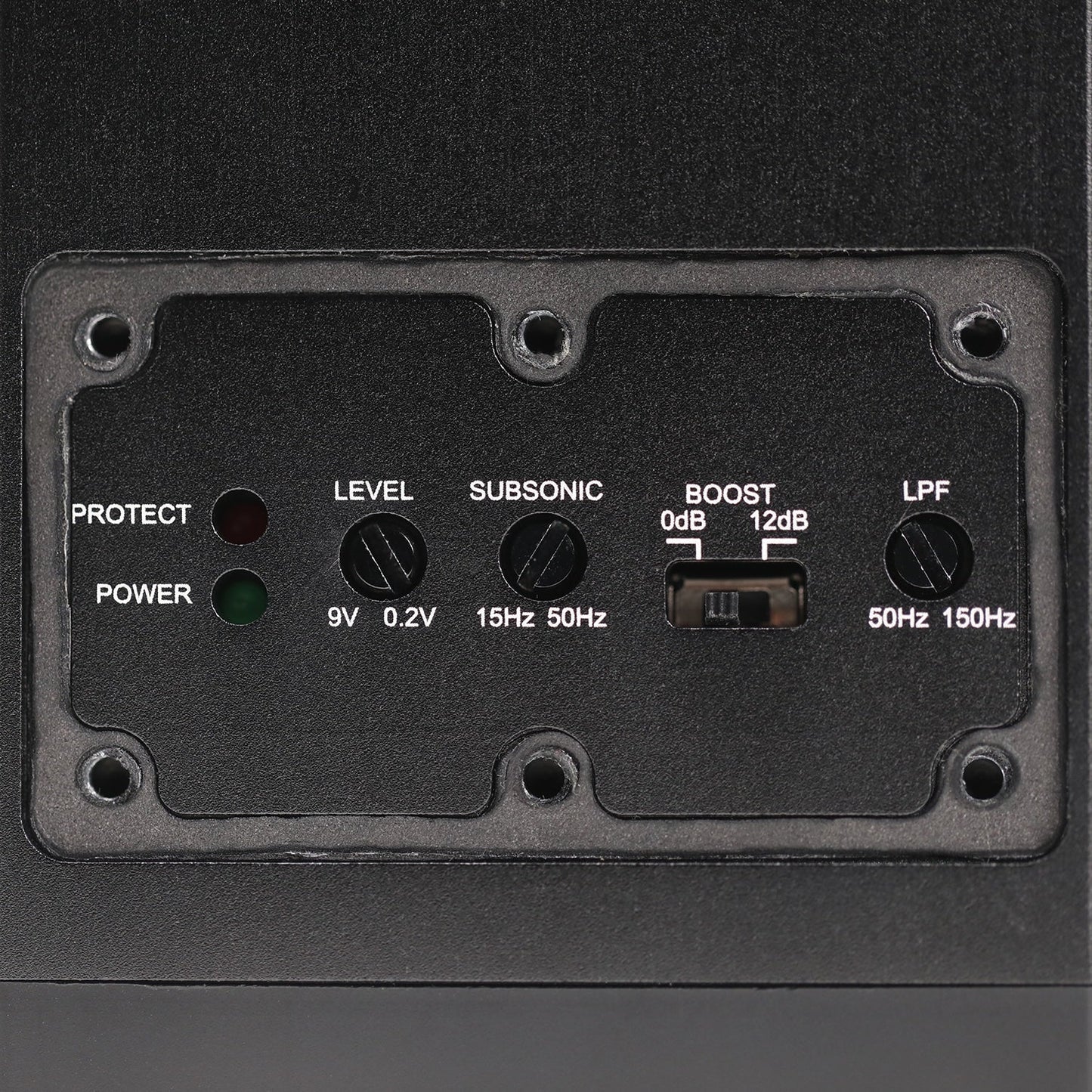 MB Quart Discus Monoblock Marine Amplifier with Top Mounted Controls, 600 Watts - 431773