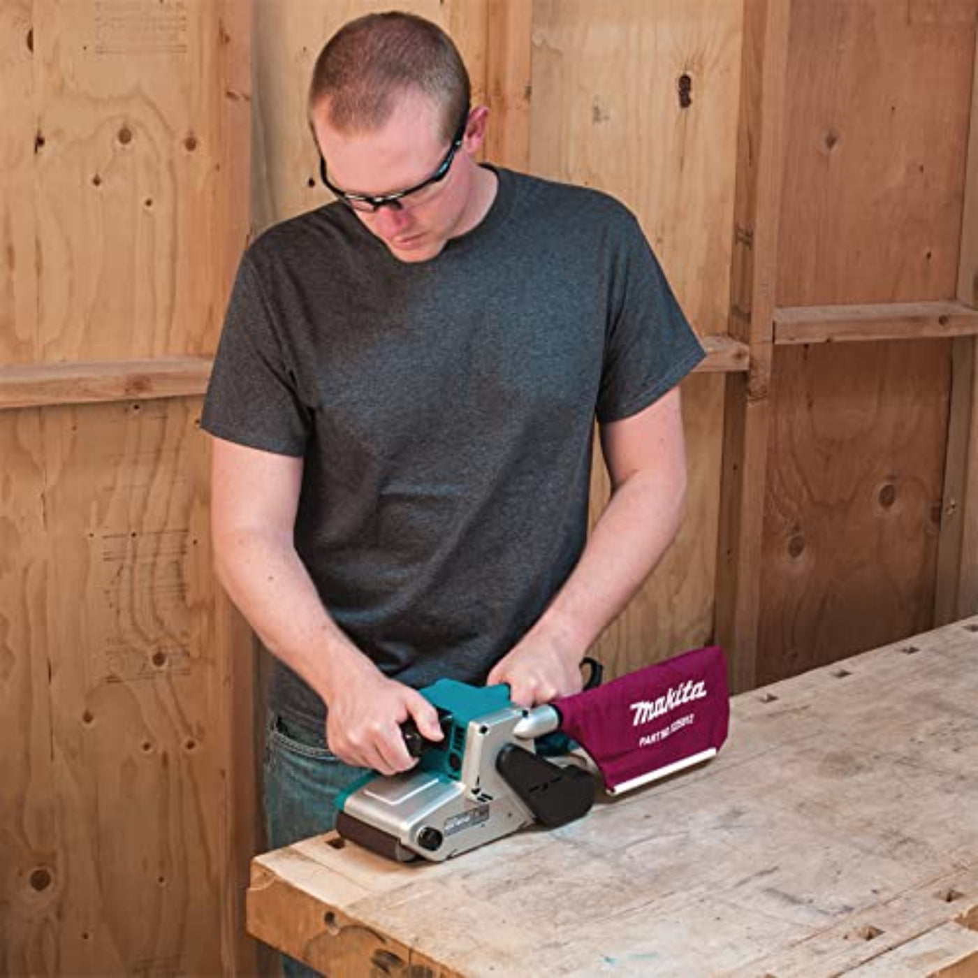 Makita 4" x 24" Belt Sander, with Variable Speed (Bare Tool) - 9404