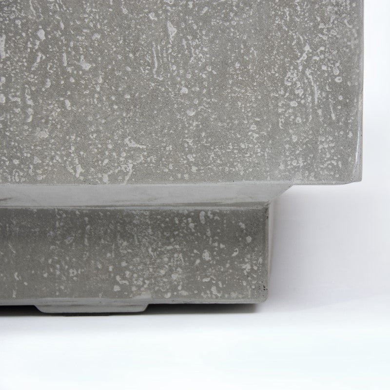 Elementi Plus Victoria Fire Table Closeup