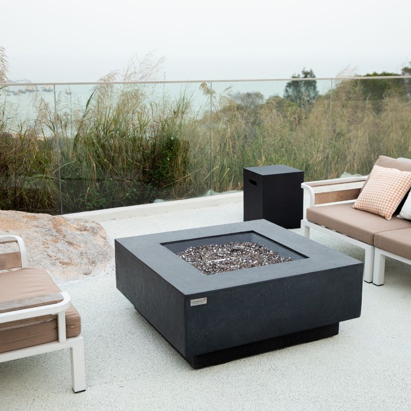 Elementi Plus Bergen Fire Table No flame with tank cover