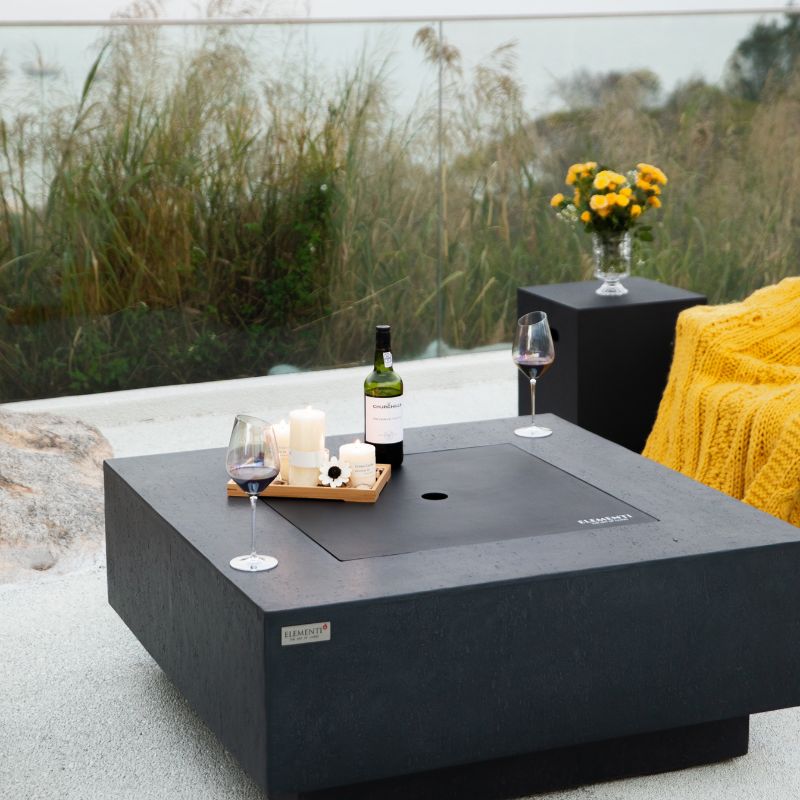Elementi Plus Bergen Fire Table with lid Outdoor view