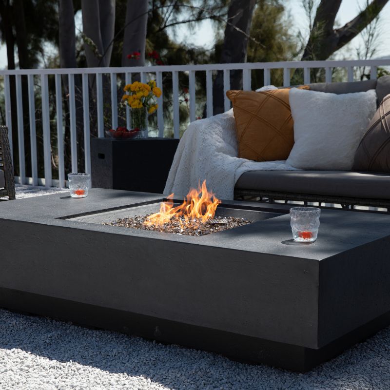 Elementi Plus Cannes Fire Table Flame No windscreen