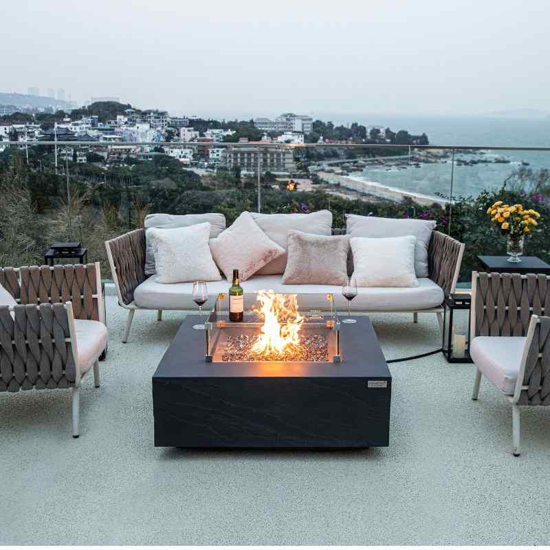 Elementi Plus Roraima Fire Table with windscreen and flame Outdoor