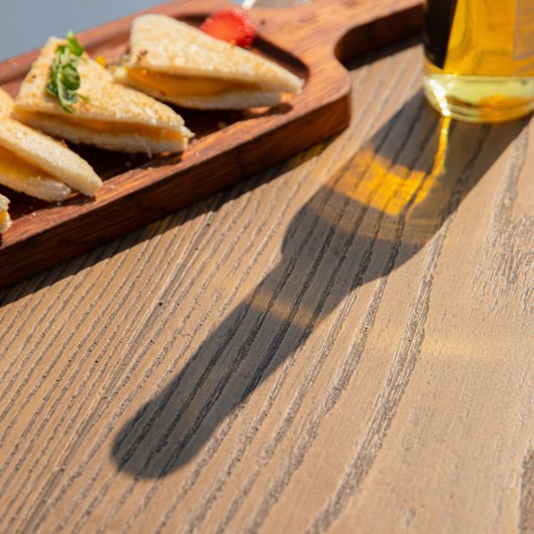 Elementi Rova Fire Bar Table Detailed view of material
