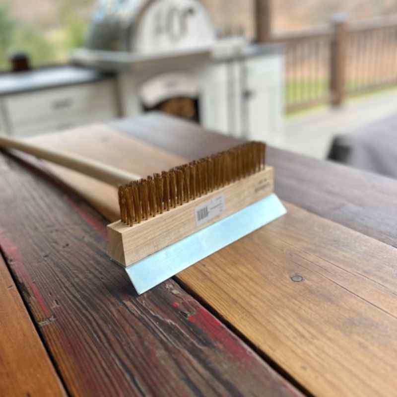 HPC Brush with scraper