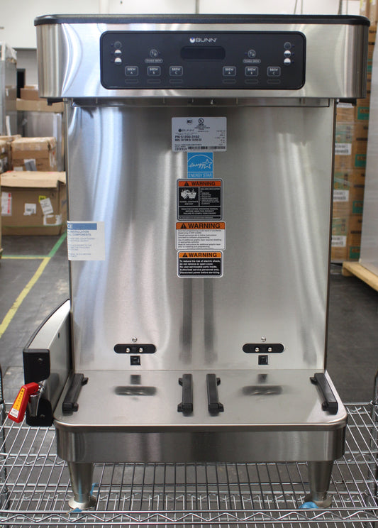 Bunn 51200.0102 *Ding and Dent* Twin Soft Heat Coffee Brewer - 1874DD512000102