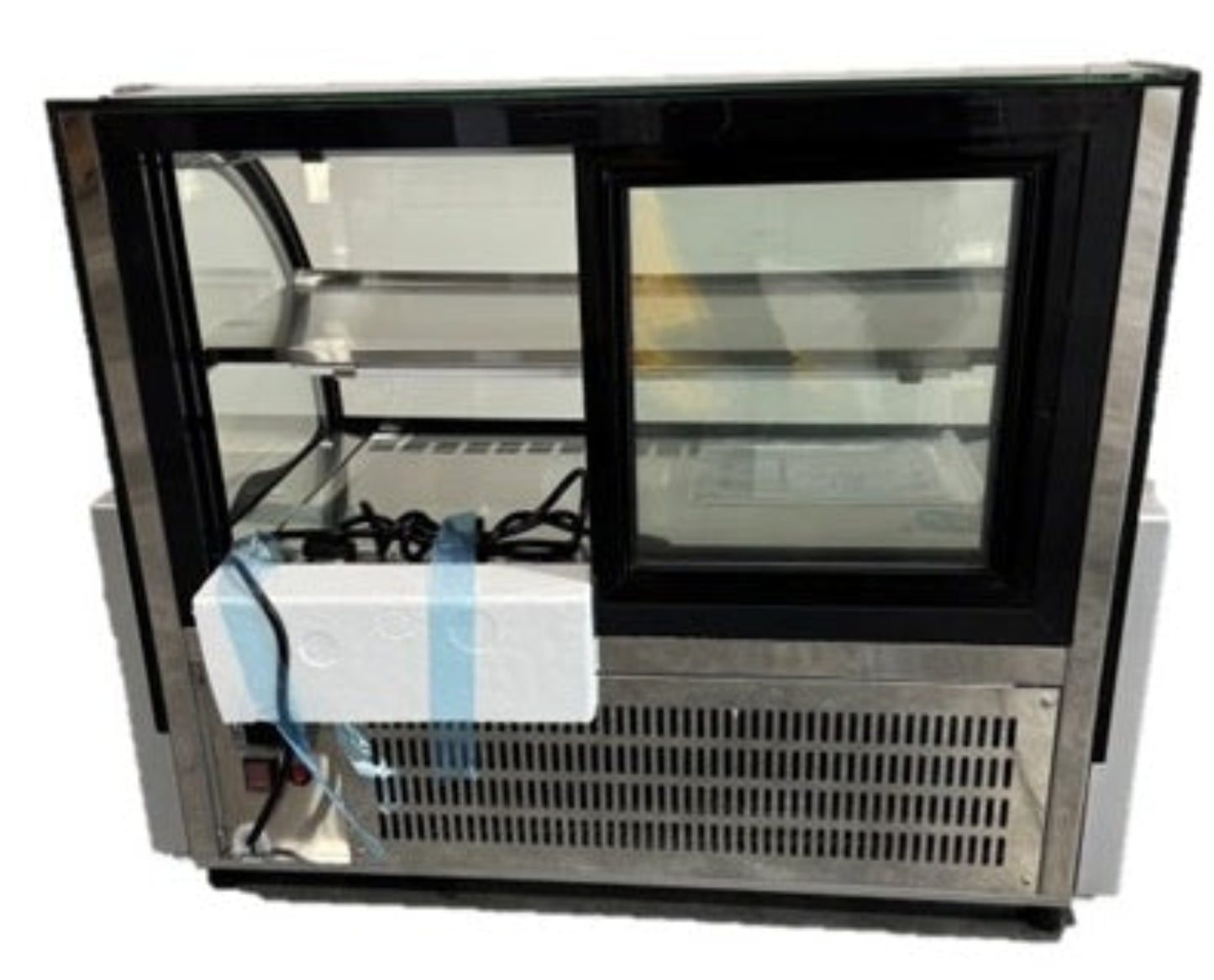 Chef AAA47"W Curved Glass Countertop Refrigerated Display Case - WTC-120