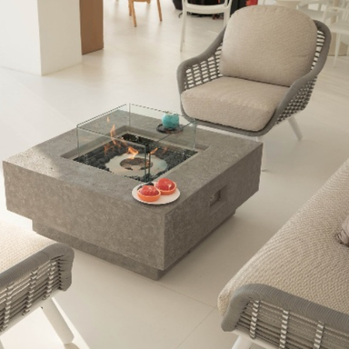 Manhattan Ethanol Fire Table outdoor with coaches with flame and windguard Gray