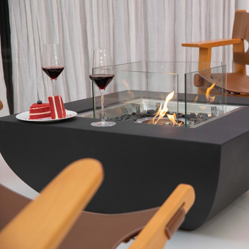 Modeno Aurora Ethanol Fire Table Lifestyle Setup