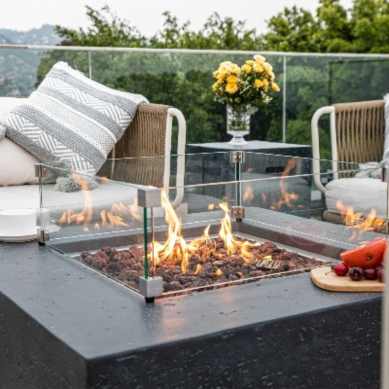 Manhattan Fire Table with Flame and wind screen with sofas