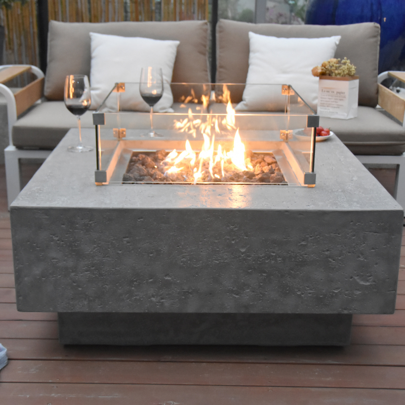 Manhattan Fire Table with Flame and sofas around