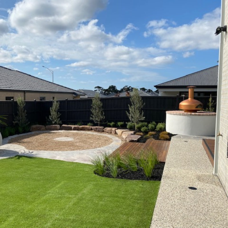 Polito_Giotto_pizza_oven_Copper_garden_zoom_out