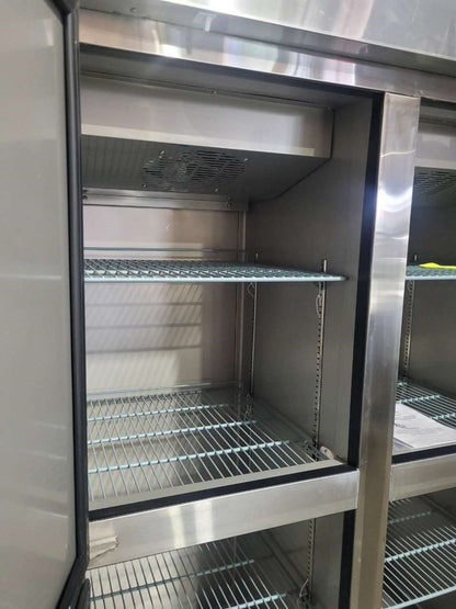 Chef AAA - SCD-880B, Commercial Half Door Dual Zone Refrigerator and Freezer Combination 32 cu.ft. - SCD-880B