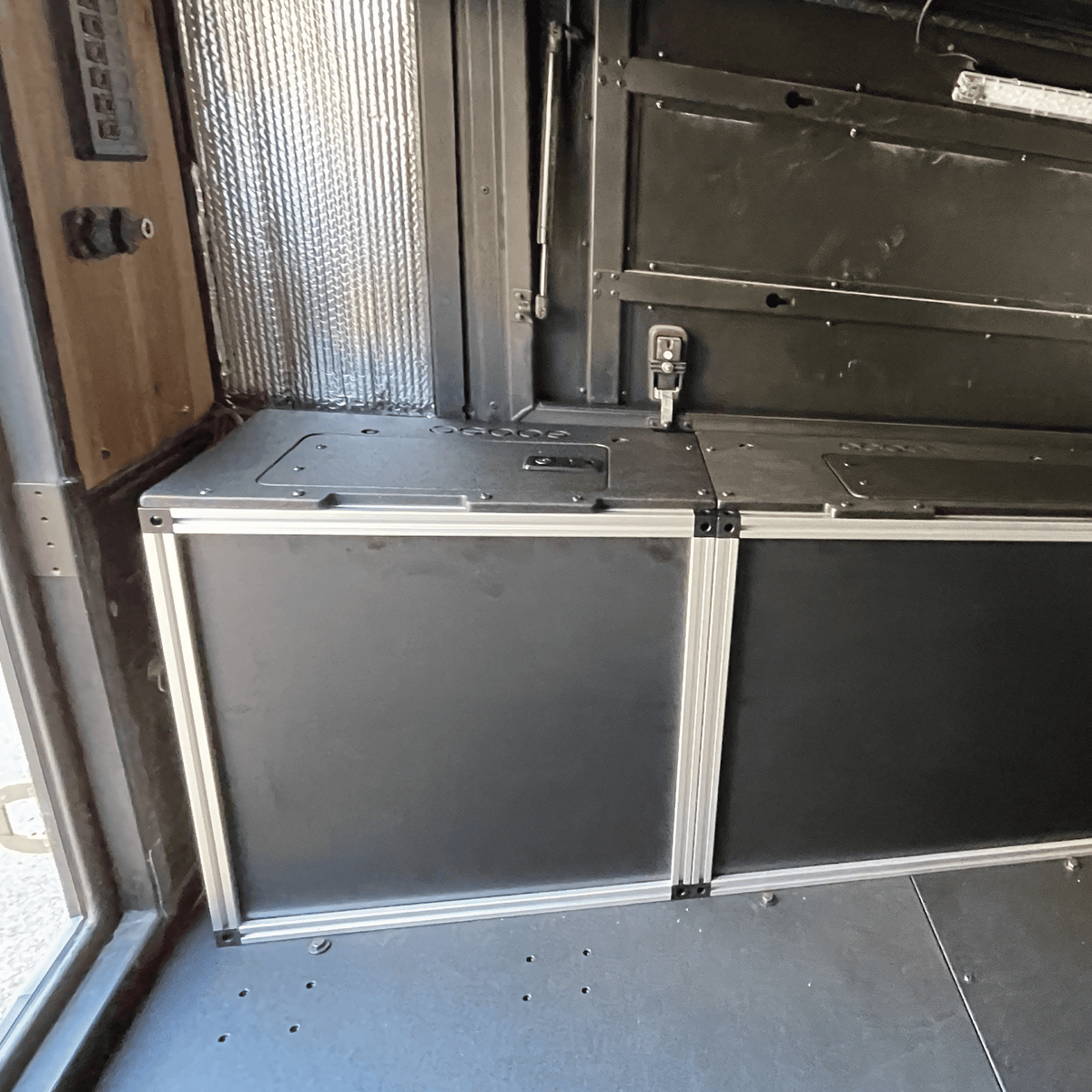 GOOSE GEAR Alu-Cab Canopy Camper V2 - Ford Ranger 2019-2023 4th Gen. - Rear Utility Module - 6' Bed - 3355-GGR-SH