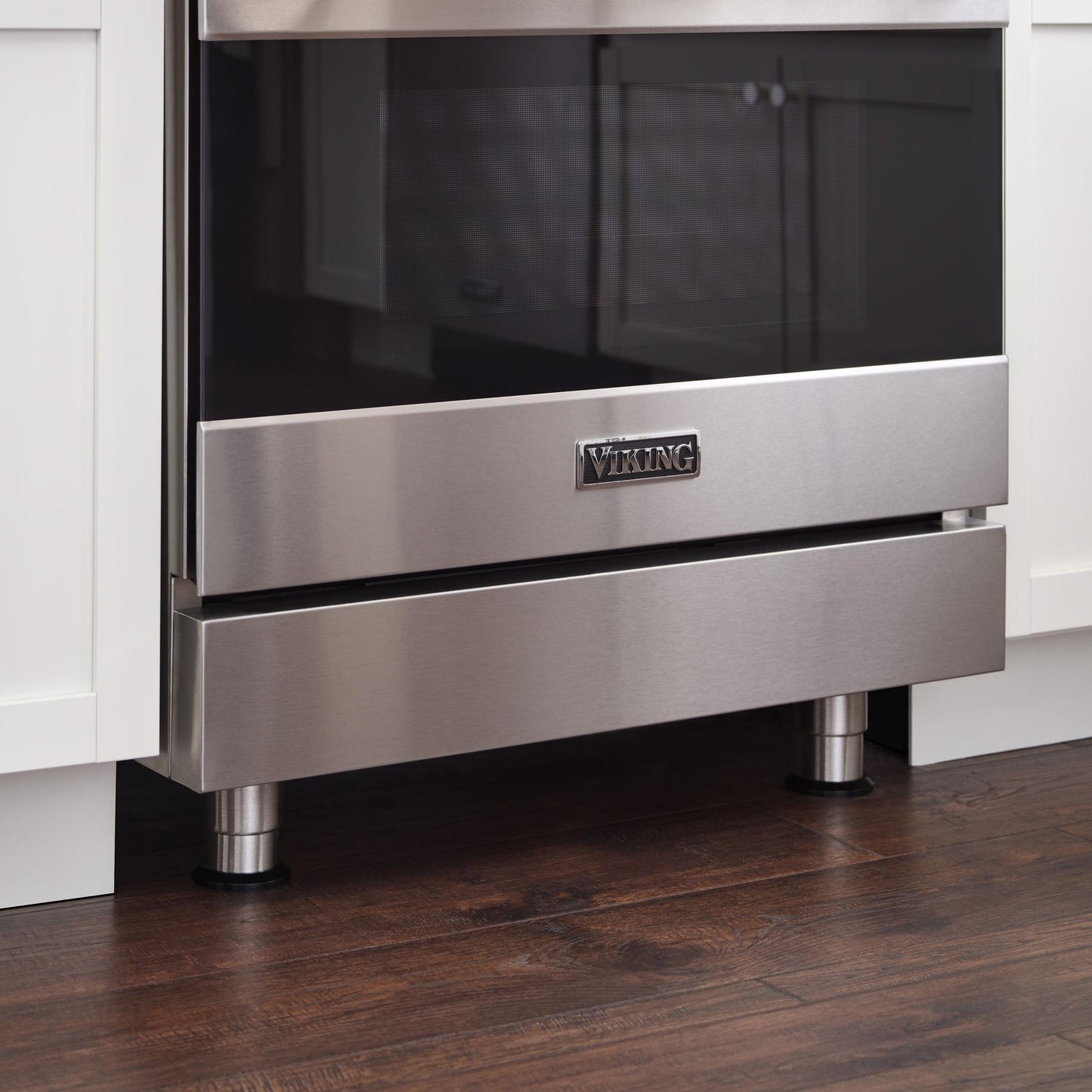 VIKING 30" Self-Cleaning Dual Fuel Range Viking 3 Series Gold - RVDR33025BGH