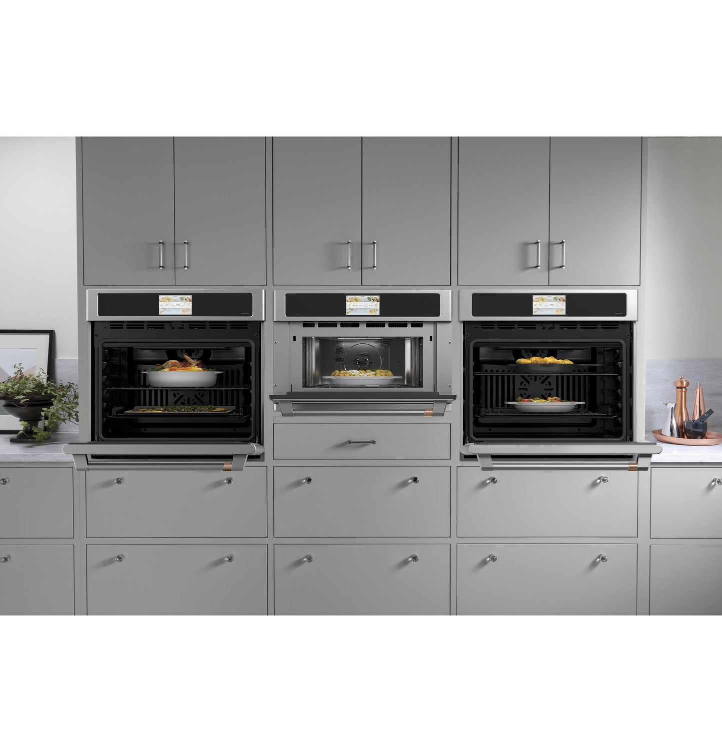 CAFE 27" Smart Single Wall Oven with Convection in Stainless Steel - CKS70DP2NS1