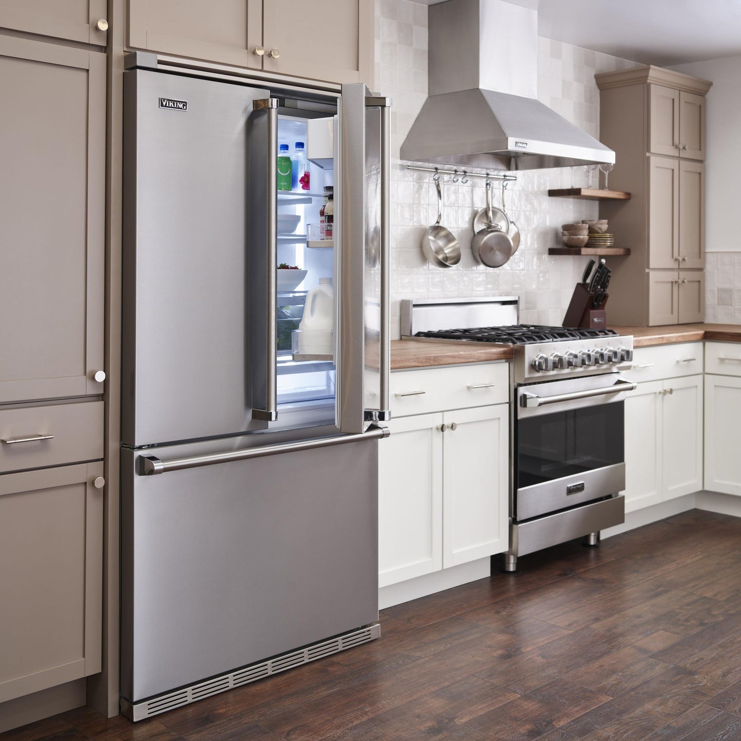 VIKING 30" Self-Cleaning Dual Fuel Range Viking 3 Series White - RVDR33025BPW