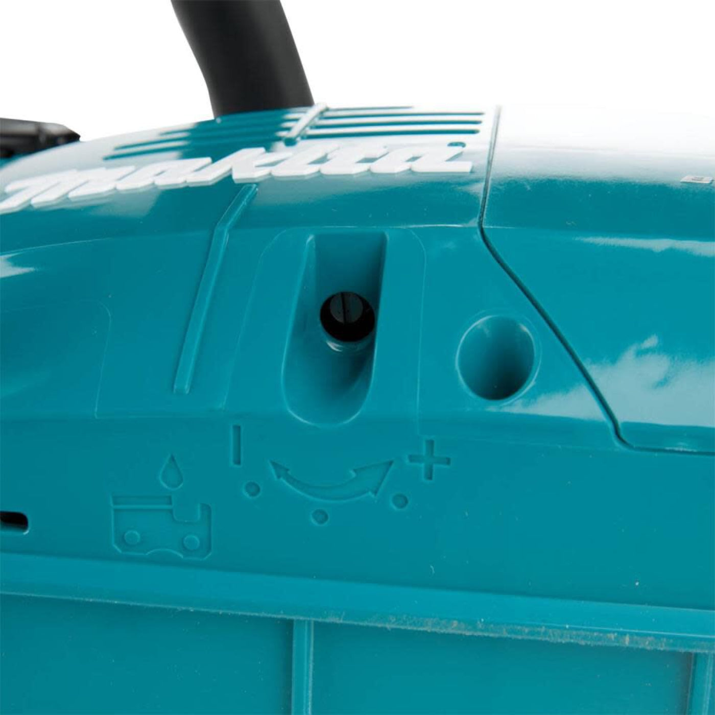Makita (GCU06T1) 40V MAX XGT 18 In. 5.0Ah Chainsaw Kit - GCU06T1