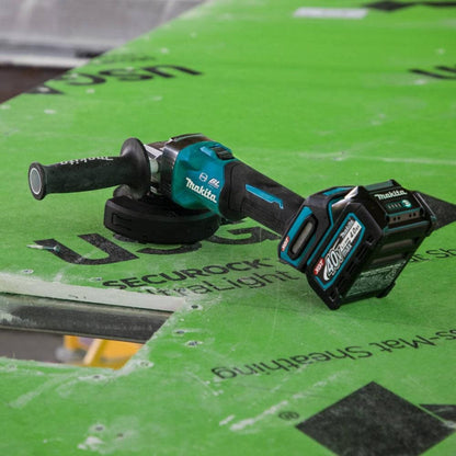 Makita 40V Max XGT Brushless Cordless 4‑1/2” / 5" Angle Grinder Kit, with Electric Brake (4.0Ah) - GAG01M1