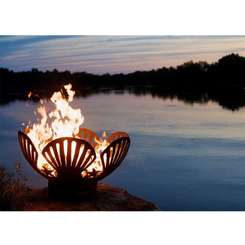 Barefoot Beach Fire Pit - at the lake