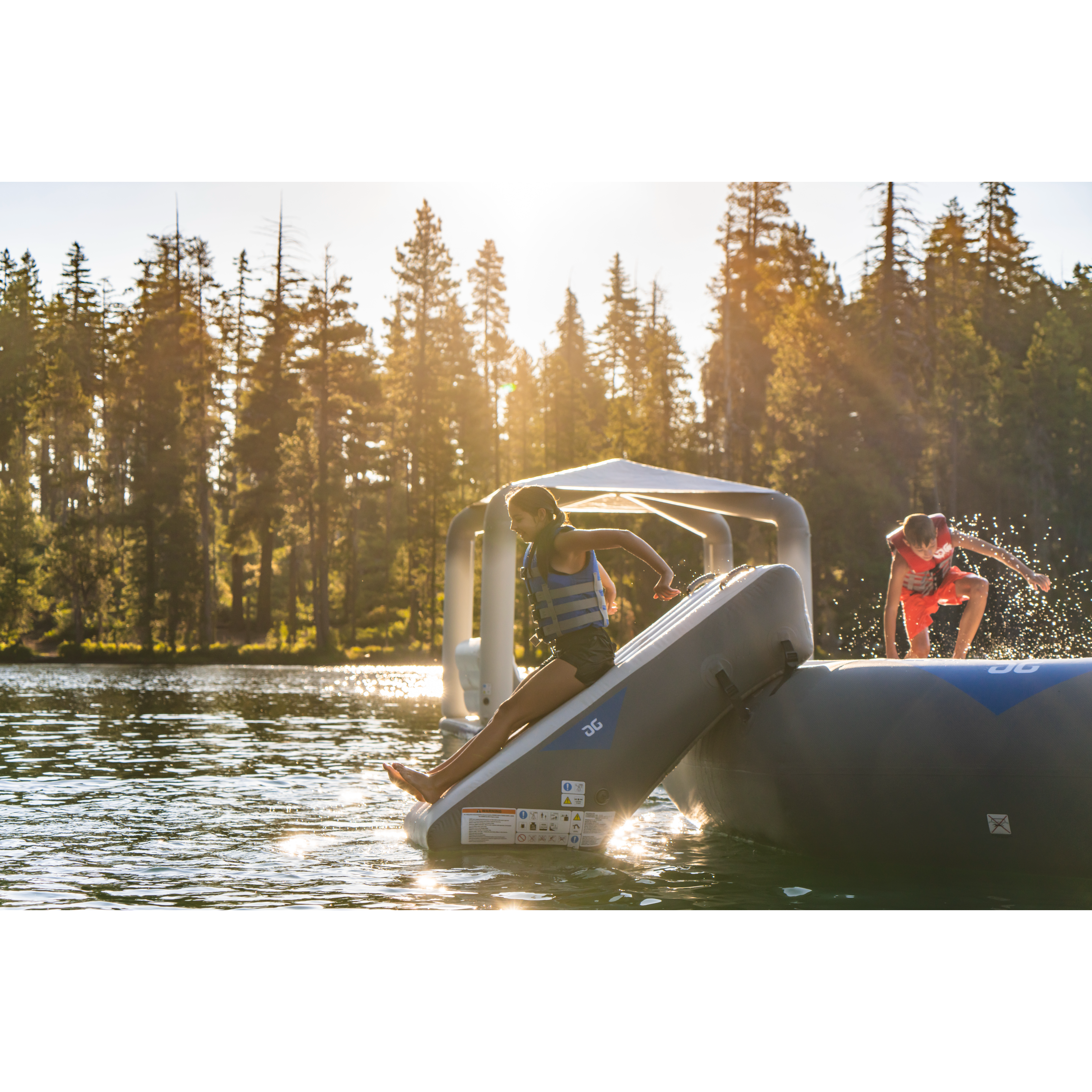 Aquaglide Recoil Trampoline 14.0 Aquapark