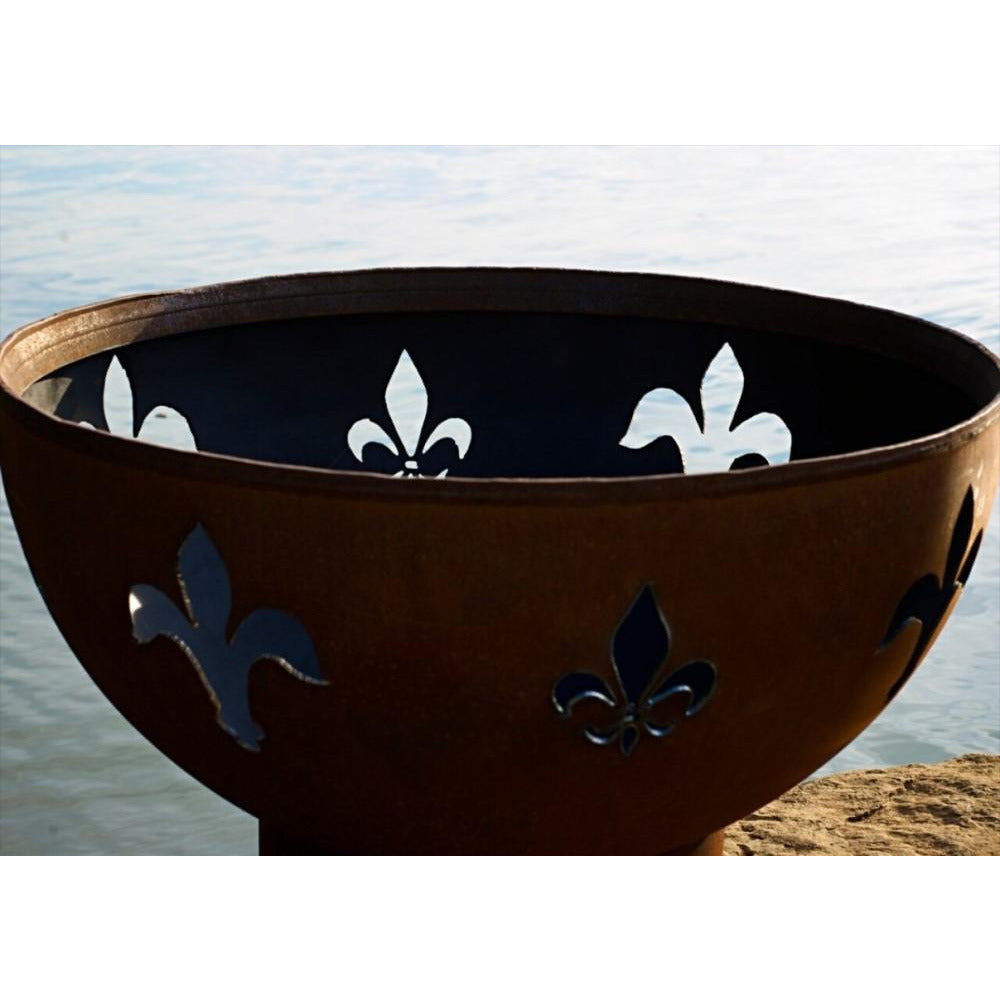 Fleur de Lis - close-up, no fire