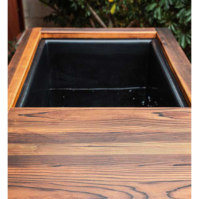 Kooru Ice Bath with outdoor stool - closeup 2